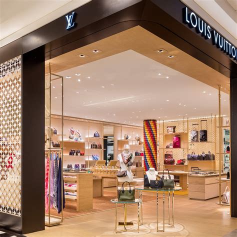 louis vuitton stanford mall